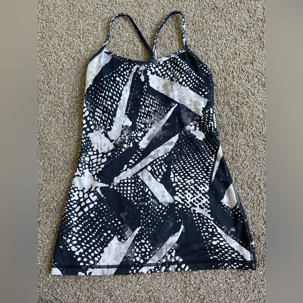 Lululemon tank top